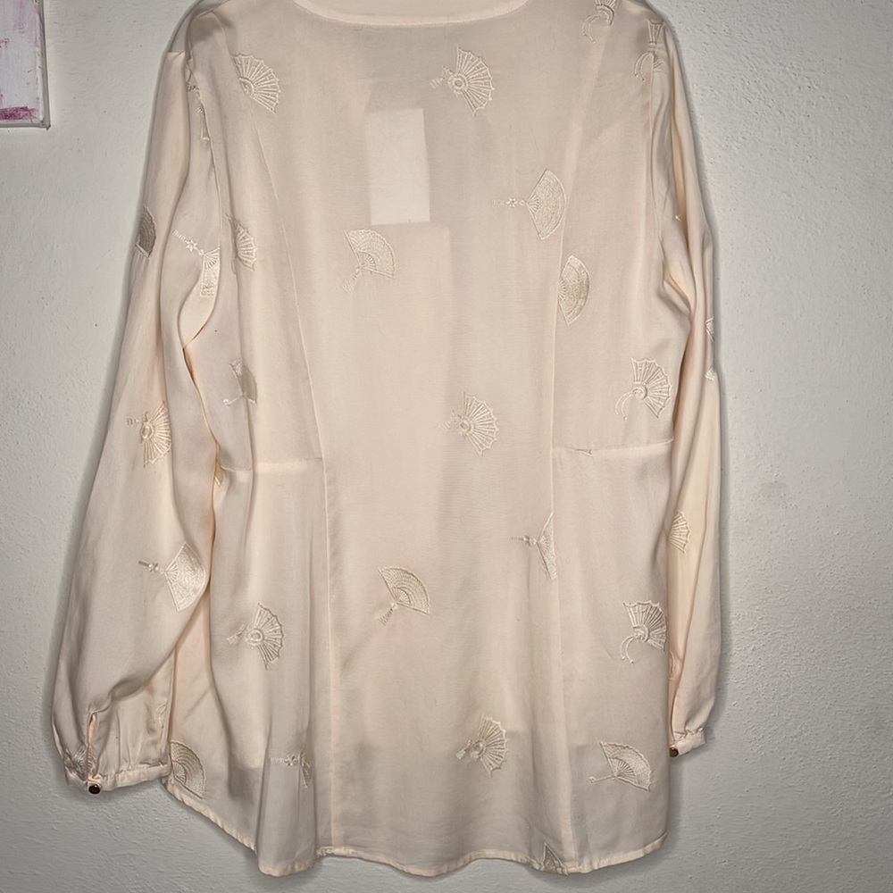Soft surroundings Sonya embroidered tencel fan blouse in cream, size L NWT - Picture 2 of 10
